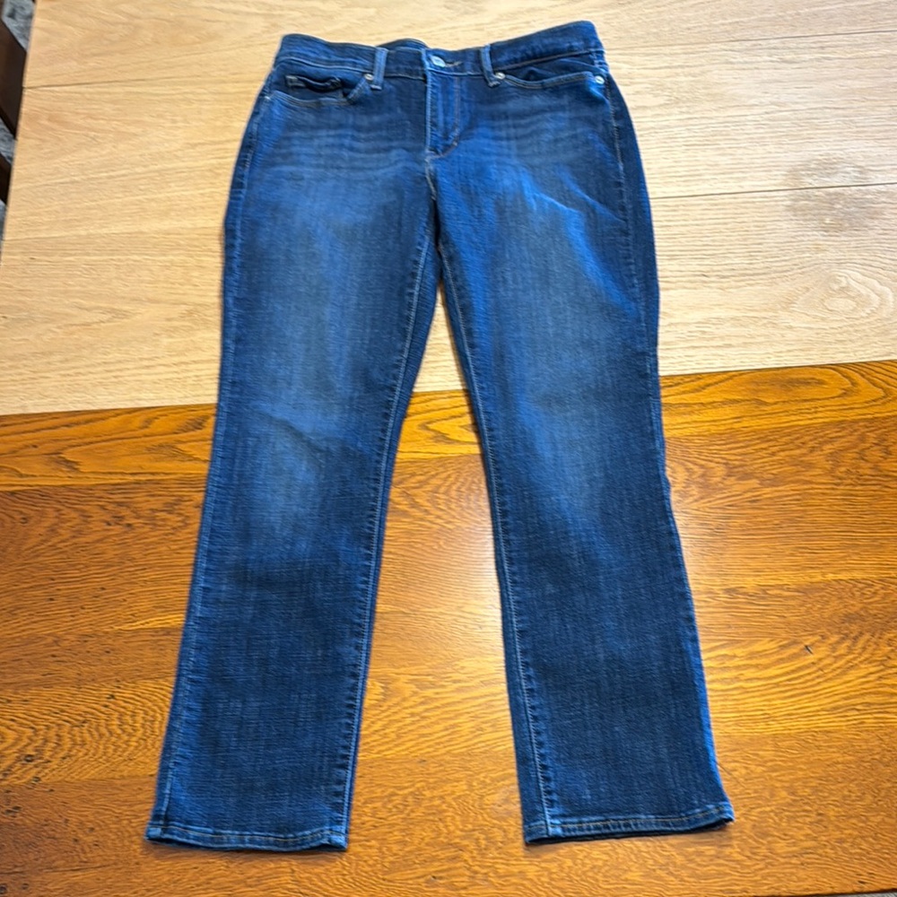 Levi’s Classic Straight Blue Denim Jeans. Size 8M